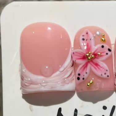 Nail Art Pink Cat Eye - ชุดเล็บปลอมสีชมพูไล่เฉดแบบสั้น 10 ชิ้น/ชุด พร้อมลายเสือดาว สำหรับสาวเท่ๆ ฤดูร้อน