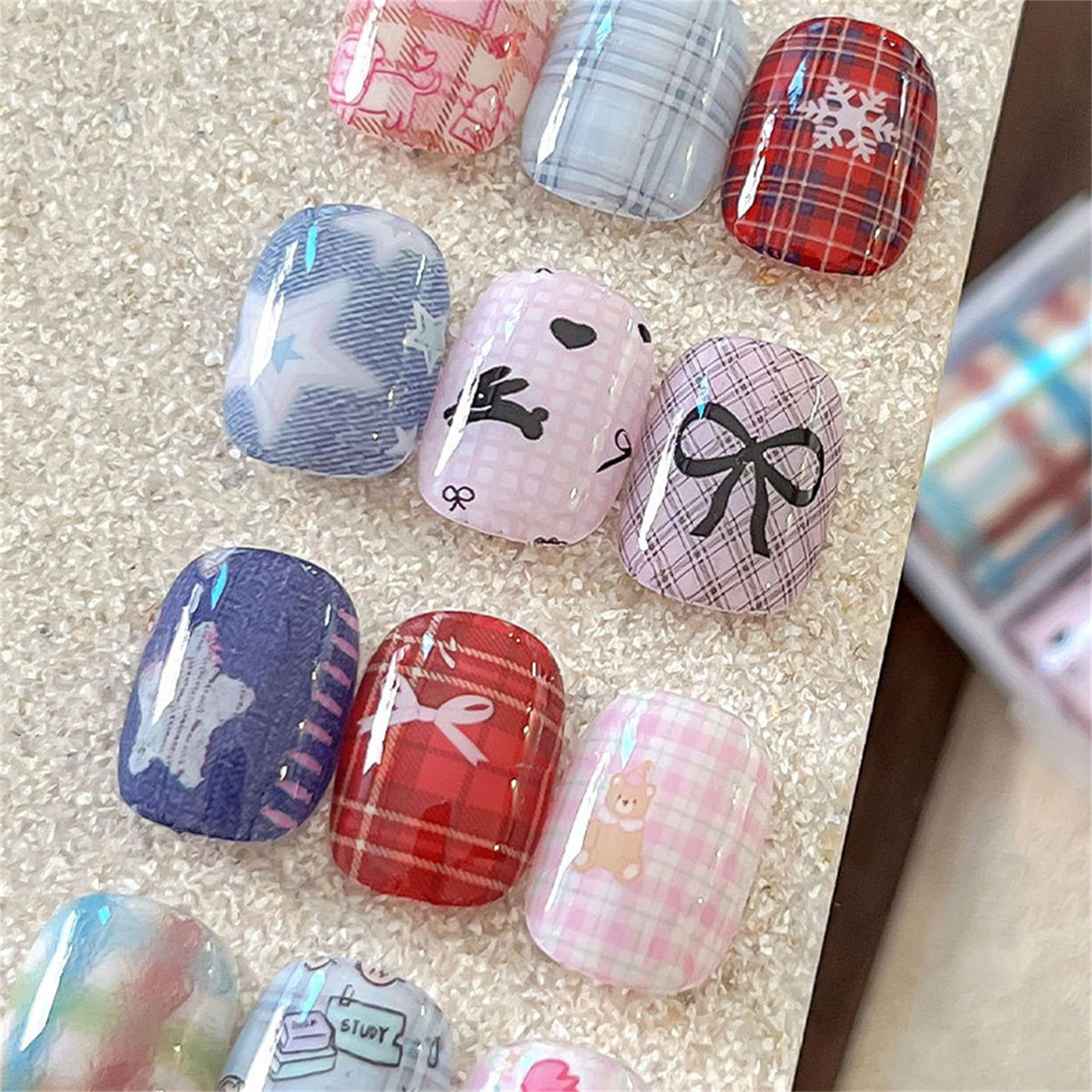 ฟอยล์ติดเล็บลายเกาหลี 10 ม้วน  - Nail Art Denim บทวิจารณ์และราคา